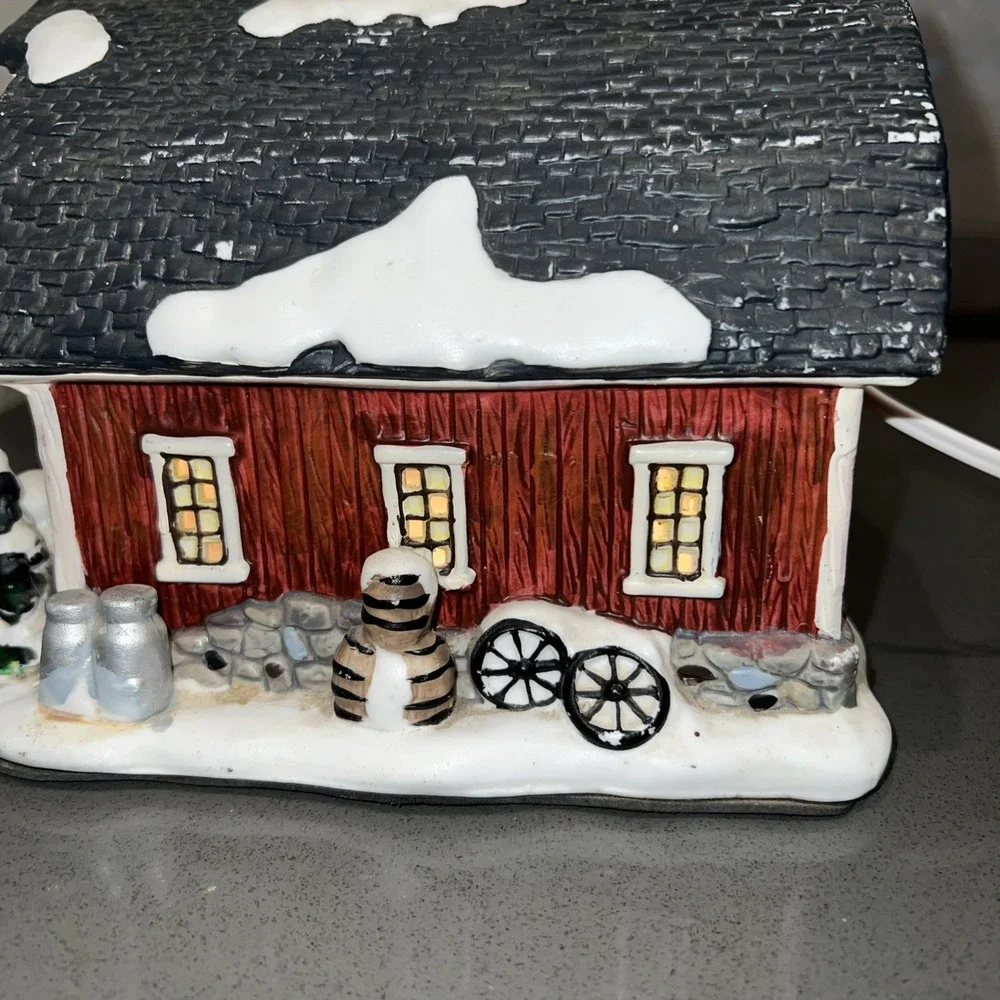 Holiday Time Christmas Village Country Barn Includes Cord Clear Bulb